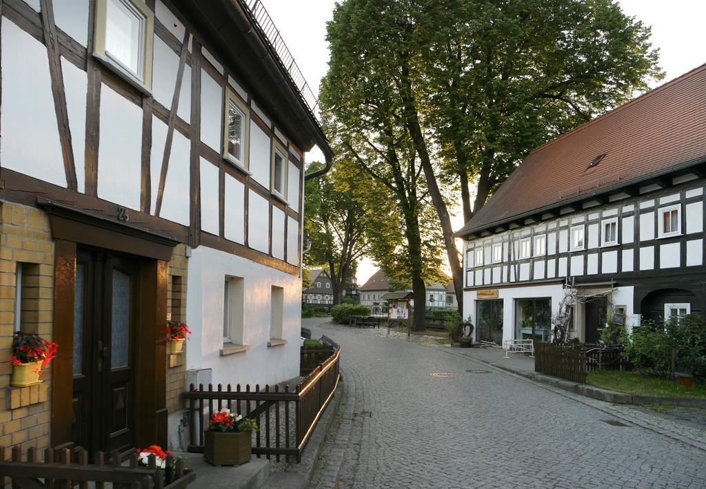 Apartamento Goldberghaus Großschönau Exterior foto
